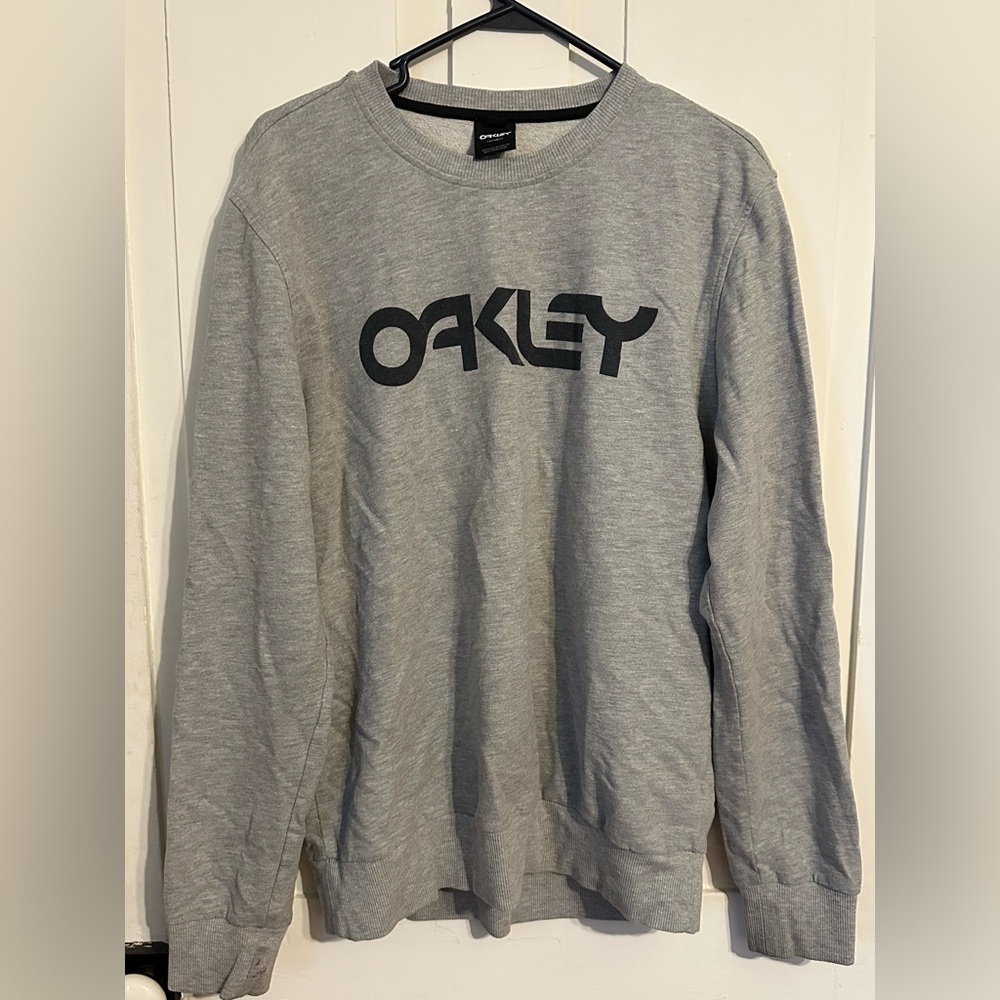 Men’s Oakley crew neck